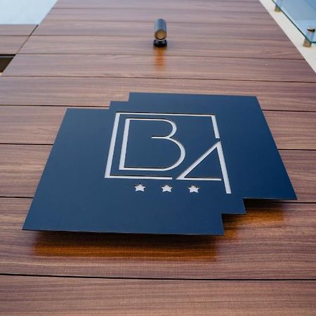 Hotel B4 Oradea Exterior photo